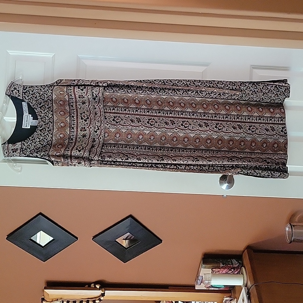 Pretty dress - sz 6